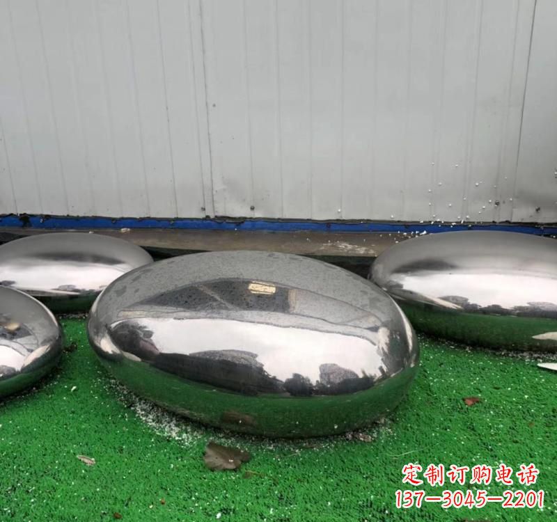 广西不锈钢现代艺术鹅卵石雕塑