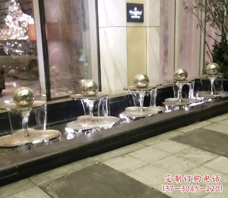 广西不锈钢小喷泉雕塑——美化环境的艺术