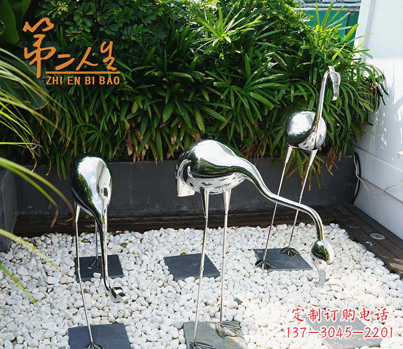 广西不锈钢仙鹤雕塑象征着吉祥和美景