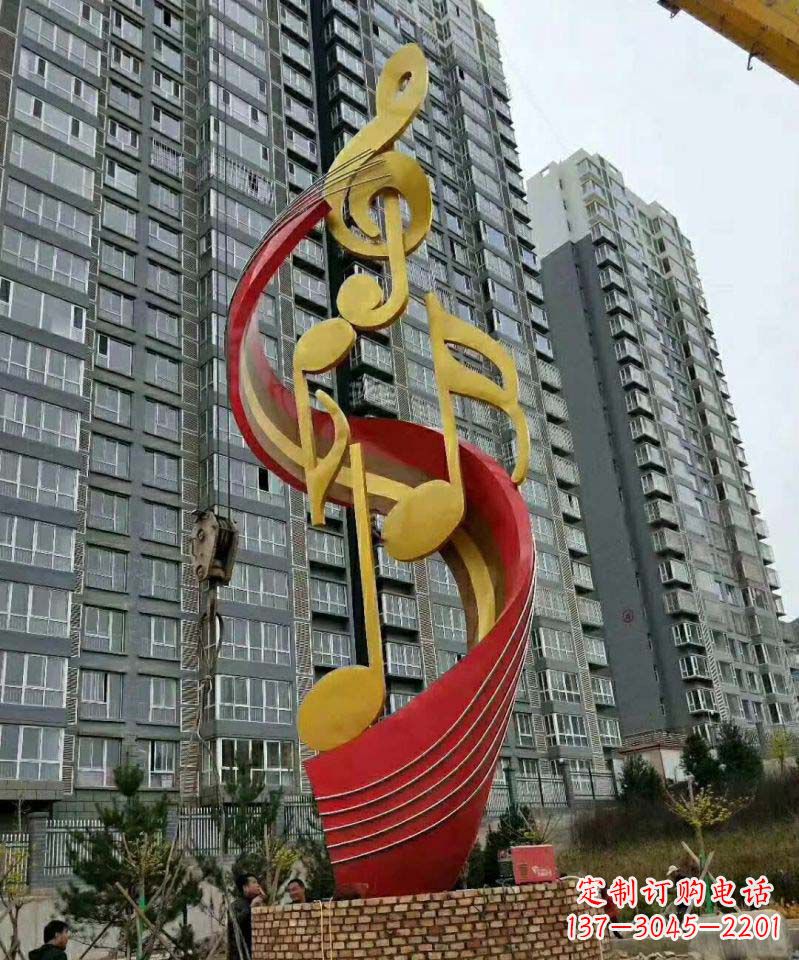 广西不锈钢小区音符雕塑传递音乐的魅力