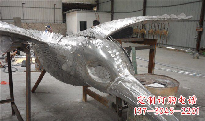 广西不锈钢雄鹰展翅——自由之翼的象征