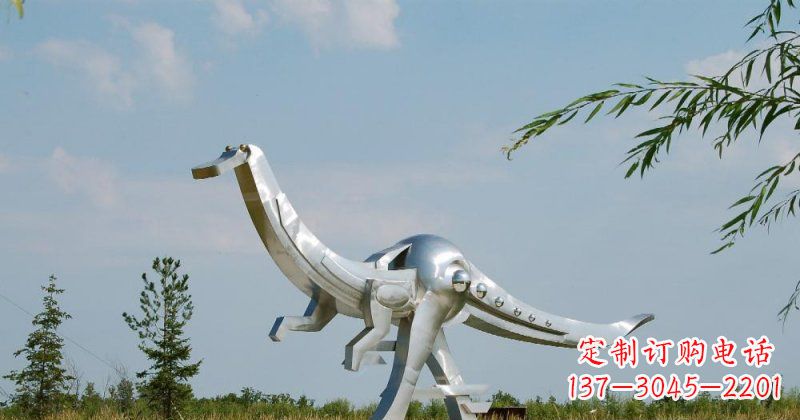 广西不锈钢鸭嘴龙雕塑传递自然之美