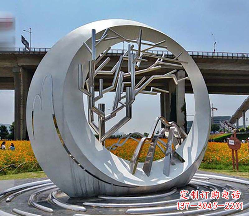 广西不锈钢异形圆环雕塑精致而优雅