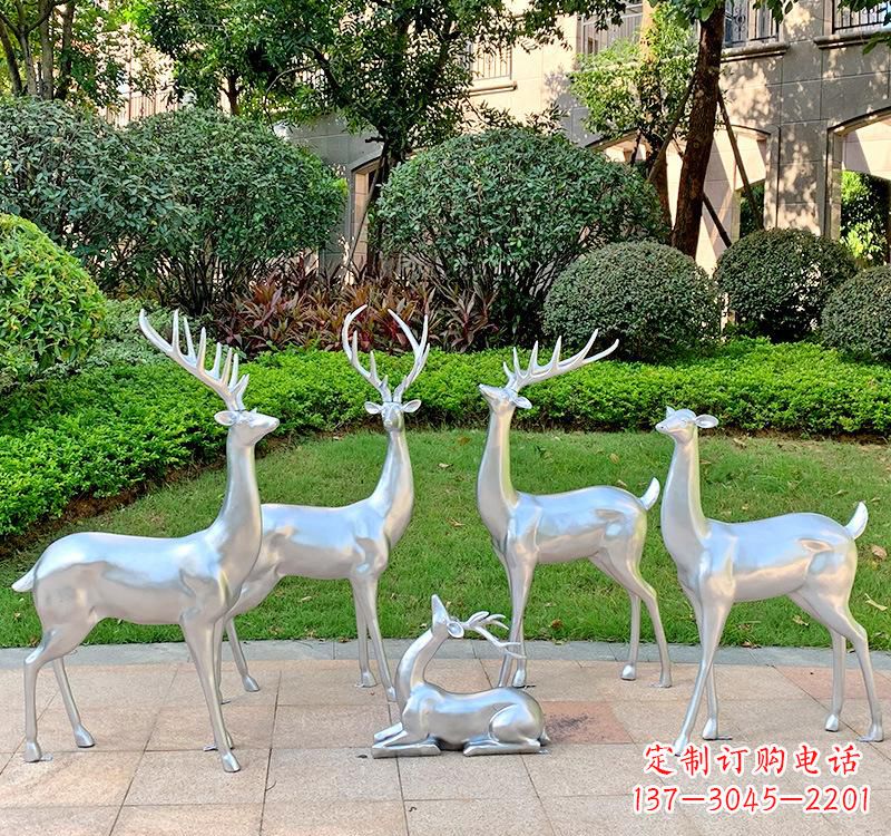 广西不锈钢园林小鹿雕塑美丽的艺术点缀