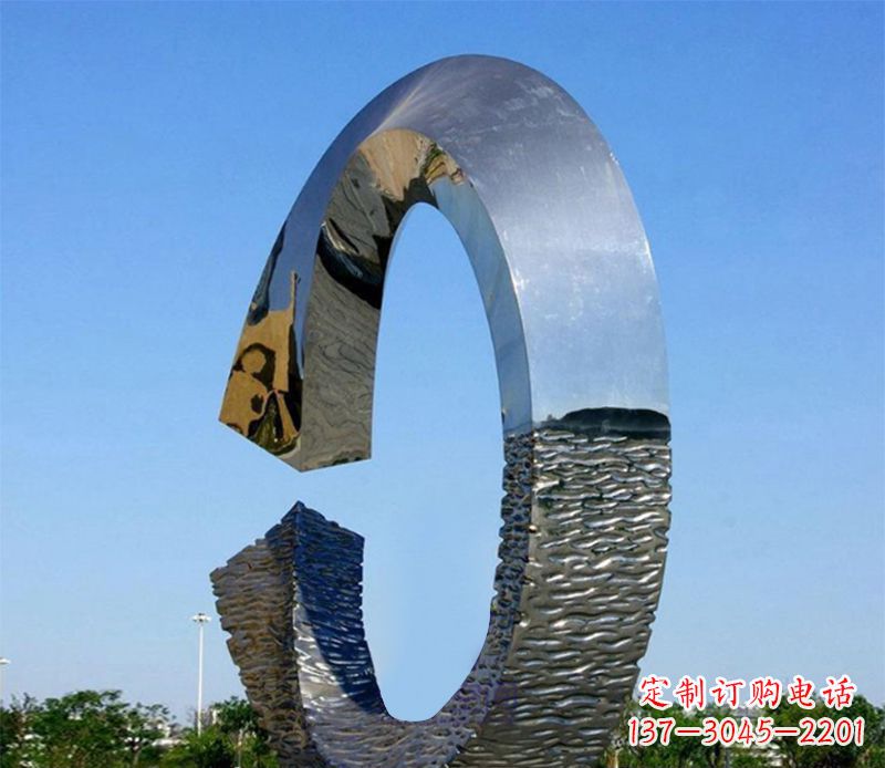 广西环绕着美好的景观雕塑