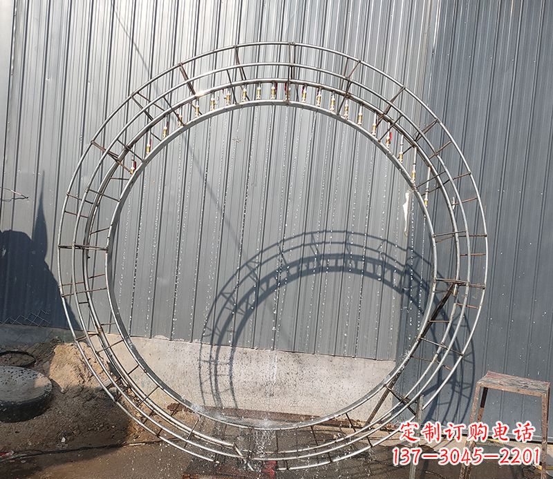 广西圆环的美——不锈钢景观雕塑