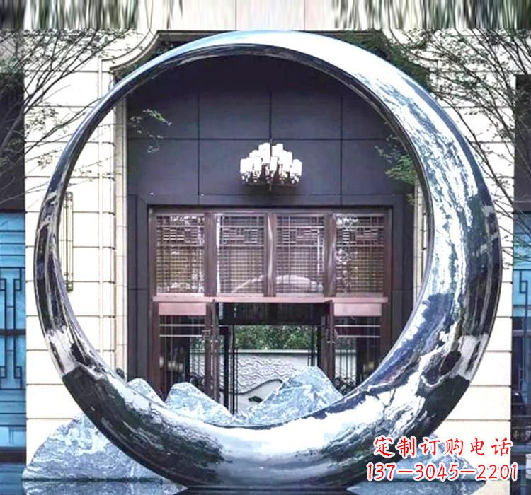 广西精美的不锈钢圆环雕塑