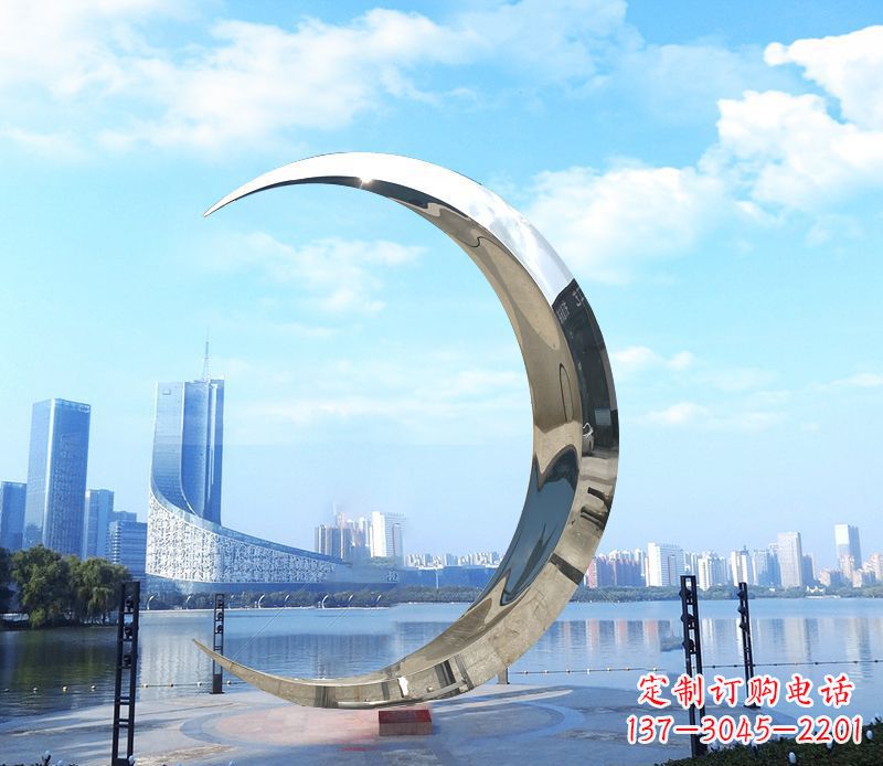 广西不锈钢月亮雕塑象征着美丽的月亮