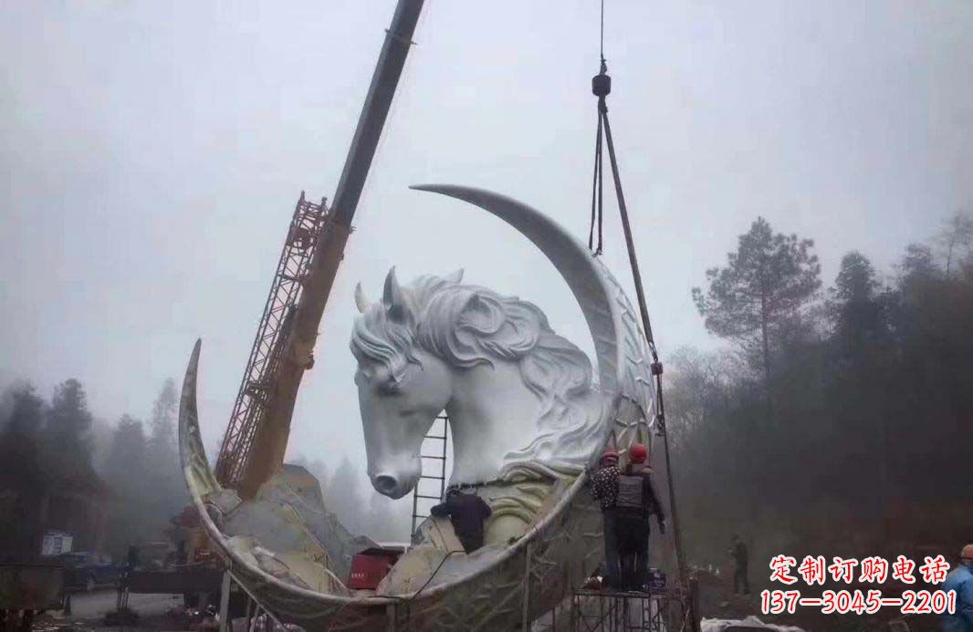 广西不锈钢月亮雕塑