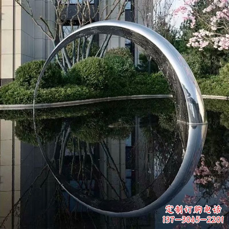 广西不锈钢月亮雕塑璀璨照亮夜空