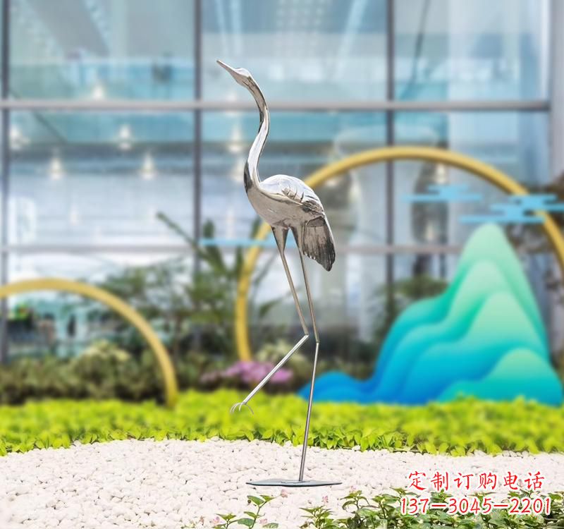 广西不锈钢展翅仙鹤雕塑