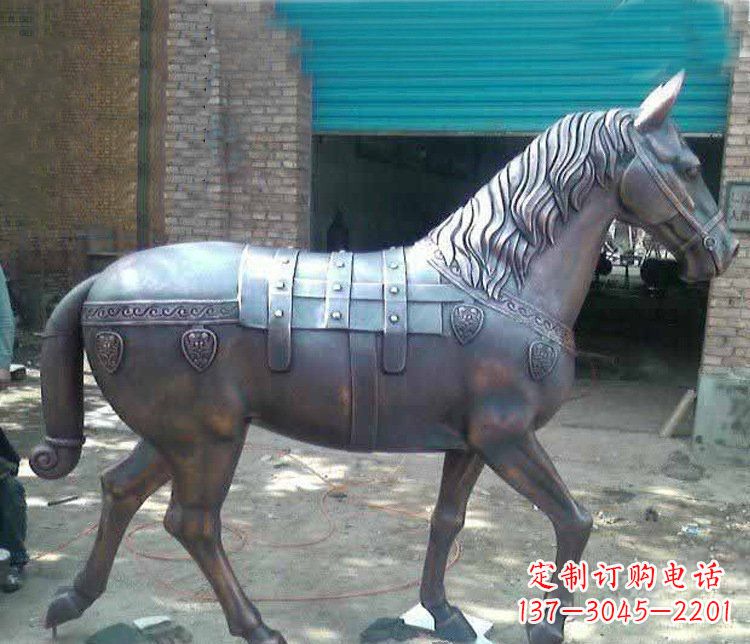 广西马铜雕塑传递草原动物的非凡魅力