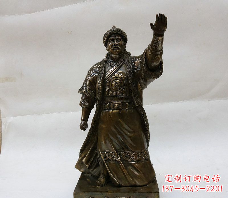 广西成吉思汗源自铜雕的传奇人物
