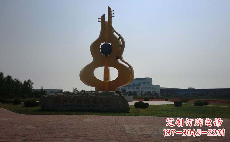 广西城市的不锈钢葫芦雕塑