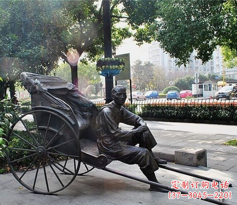 广西城市接头黄包车夫铜雕——记录城市历史的缩影
