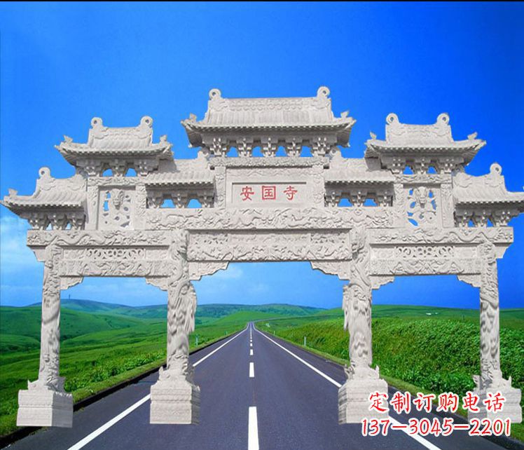 广西城市中的石雕牌坊雕塑