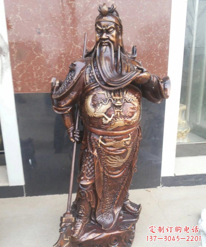 广西此关公雕塑