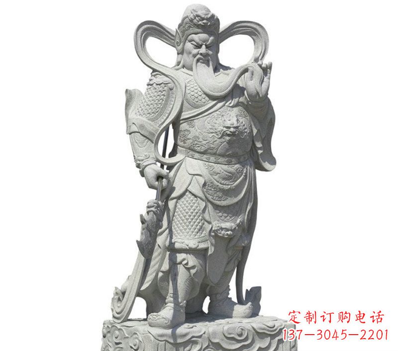 广西关公雕像象征着威武的英雄