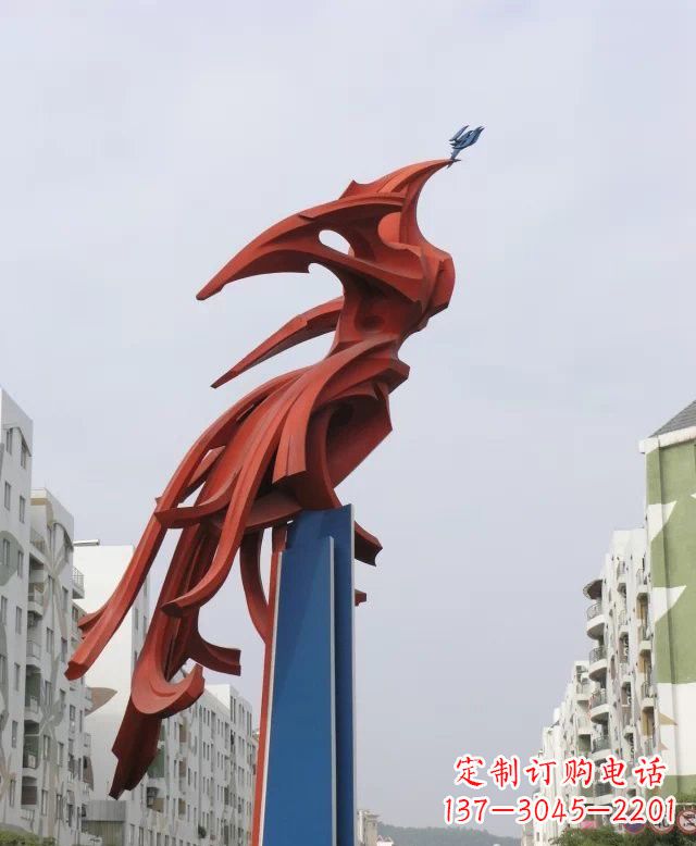 广西凤凰雕塑传承古老文化的艺术精品