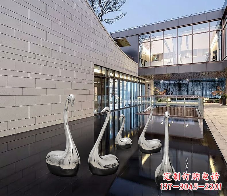 广西质朴无华的不锈钢天鹅雕塑