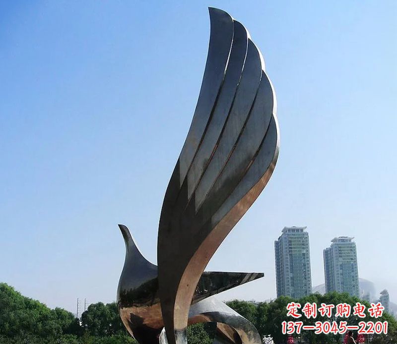 广西不锈钢翅膀雕塑象征着自由的美