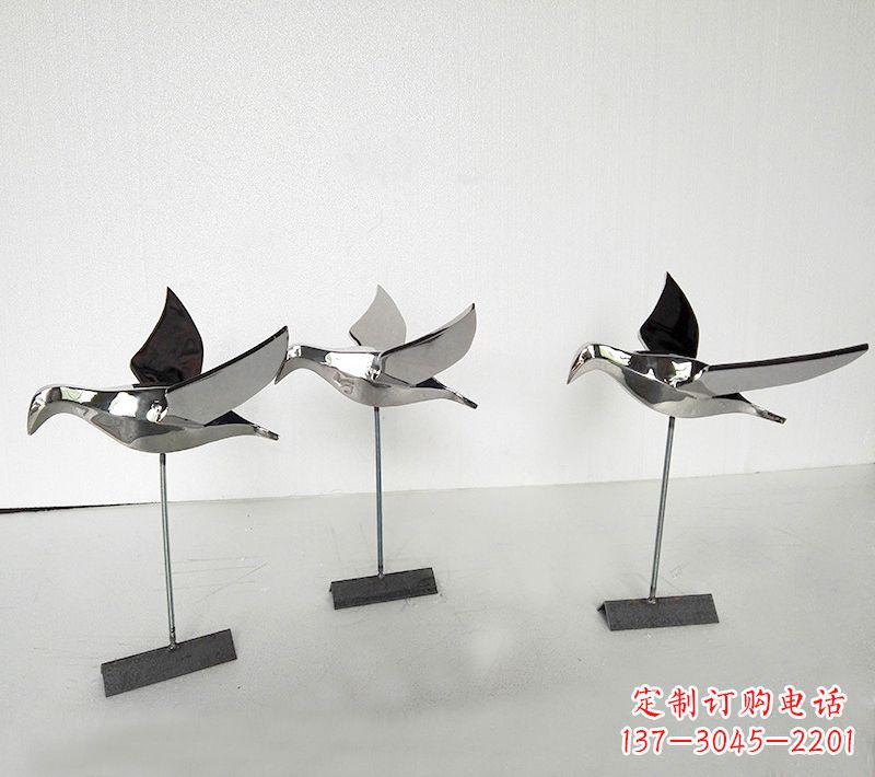 广西优雅的鸽子雕塑——不锈钢插件公园的精美装饰