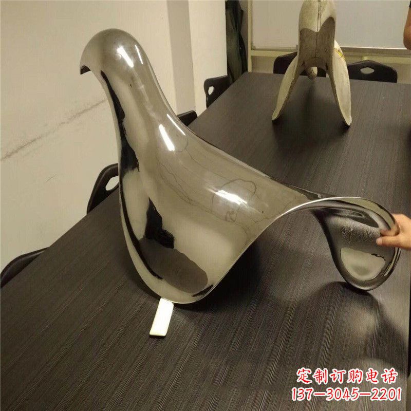 广西鸽子雕塑——精致的抽象艺术