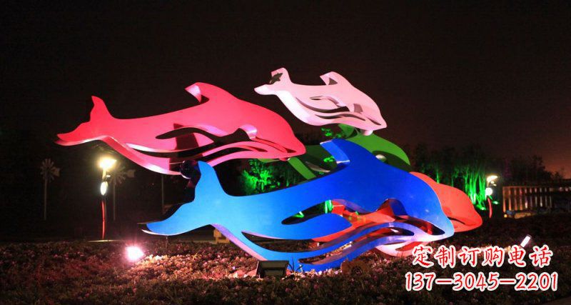 广西海豚雕塑传承海洋文化