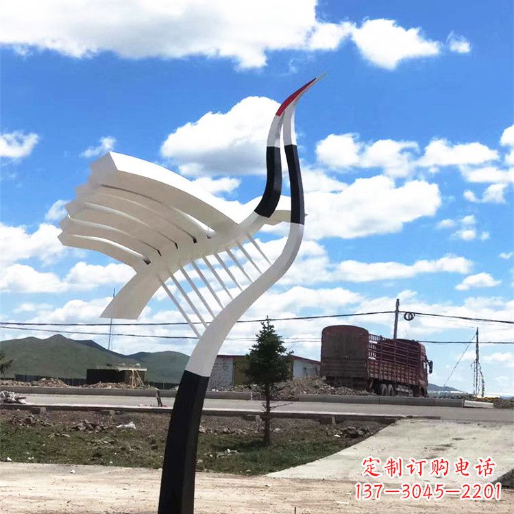 广西抽象简单的不锈钢仙鹤景观雕塑