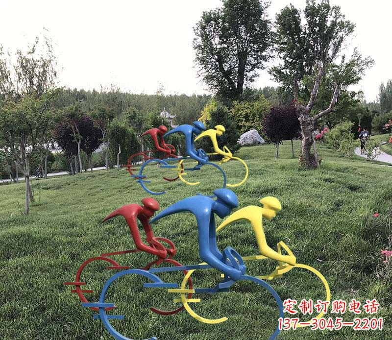 广西抽象的自行车雕塑——构筑美丽的公园景观
