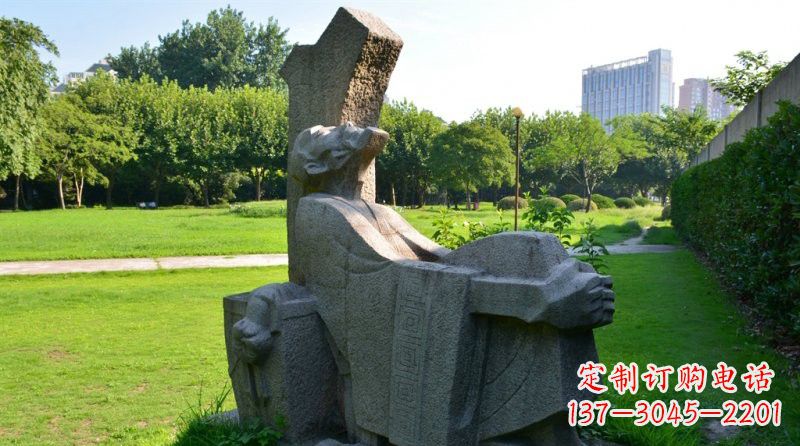 广西兔雕塑——表达抽象守株待兔的智慧