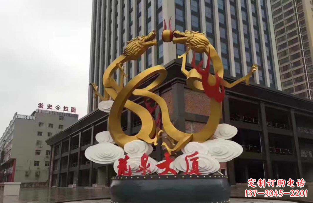 广西精美的双龙戏珠不锈钢雕塑
