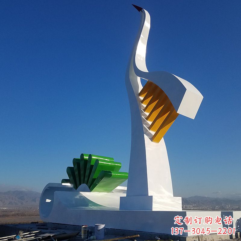 广西抽象仙鹤雕塑