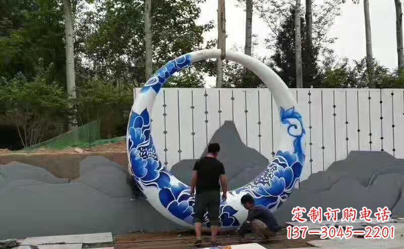 广西美丽的月亮雕塑