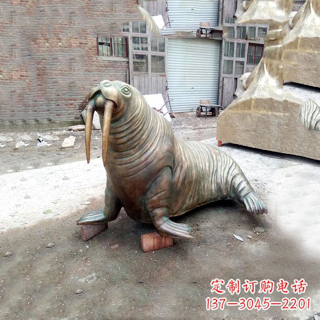 广西纯铜海豹雕塑艺术的象征
