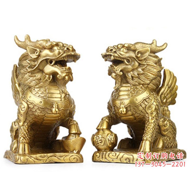 广西绚丽多彩的纯铜麒麟雕塑