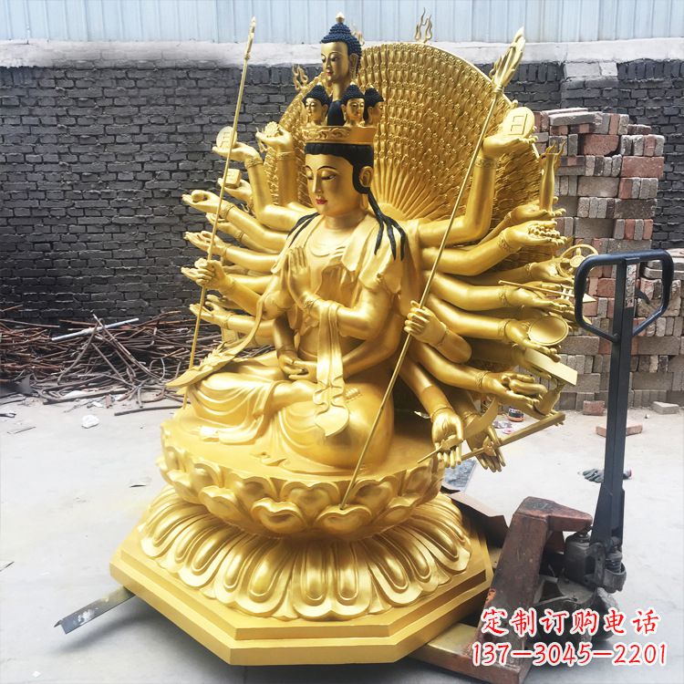 广西精美纯铜千手观音雕塑