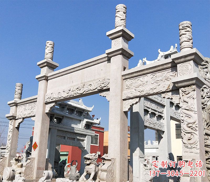 广西村庄牌坊石雕——记录着悠久历史的传承