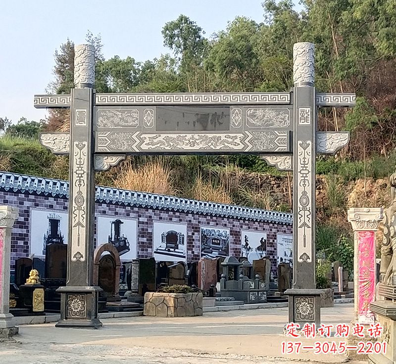广西古村牌坊雕塑精湛技艺的经典之作