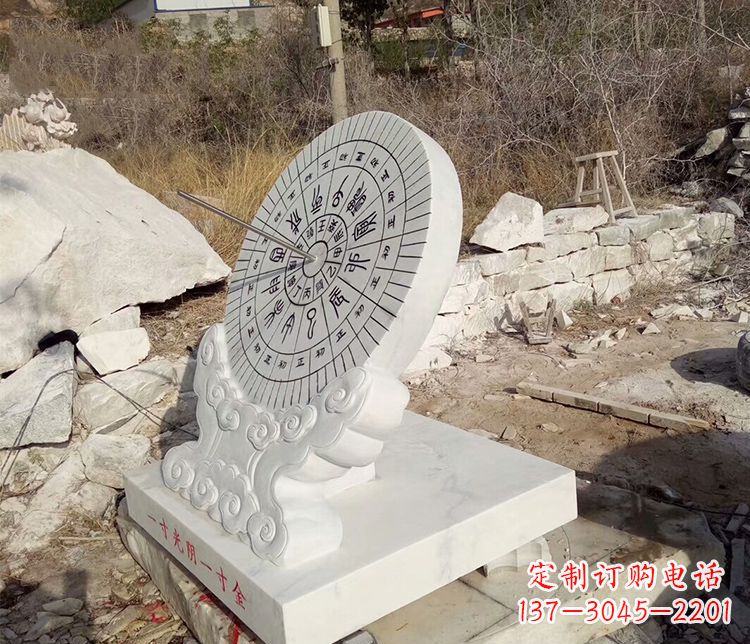 广西传承古老文化——日晷雕塑