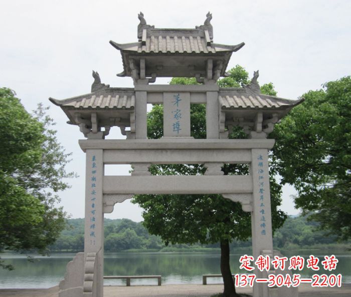 广西大理石单门牌楼雕塑精美的艺术瑰宝