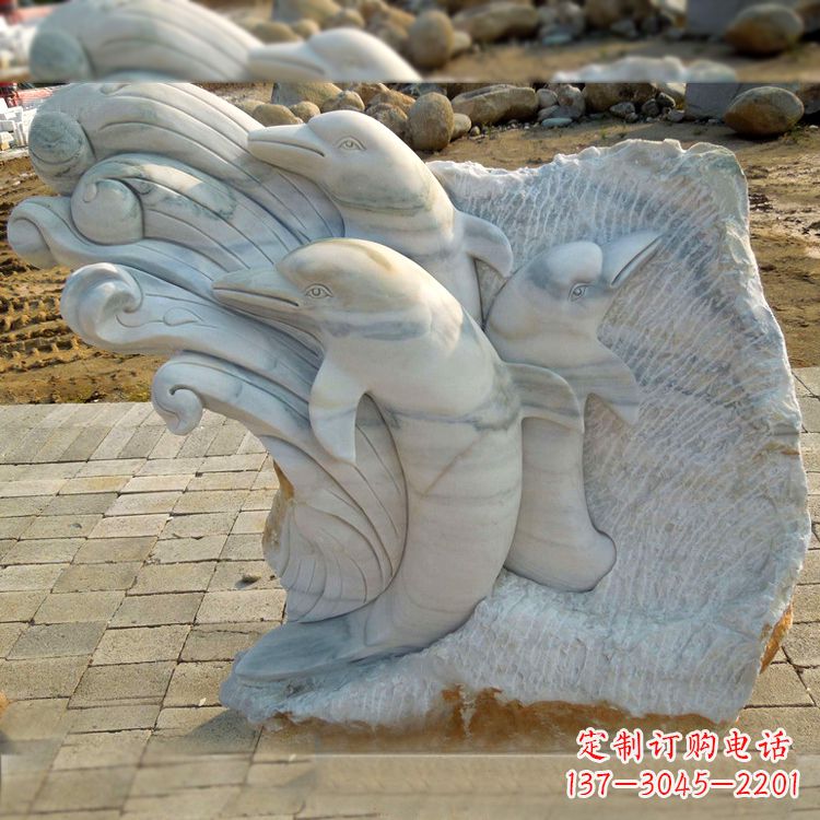 广西海豚雕塑以大理石精美绝伦