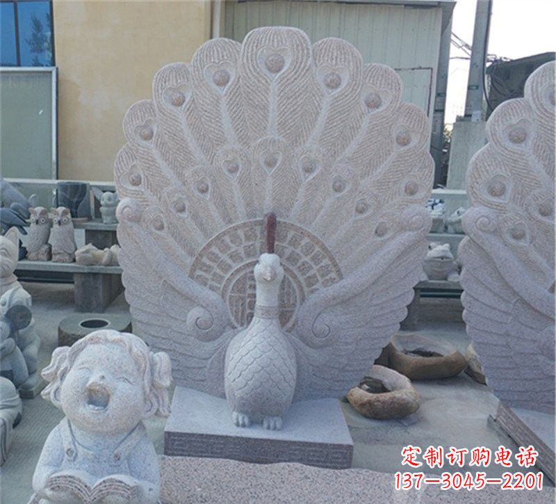 广西大理石孔雀开屏石雕