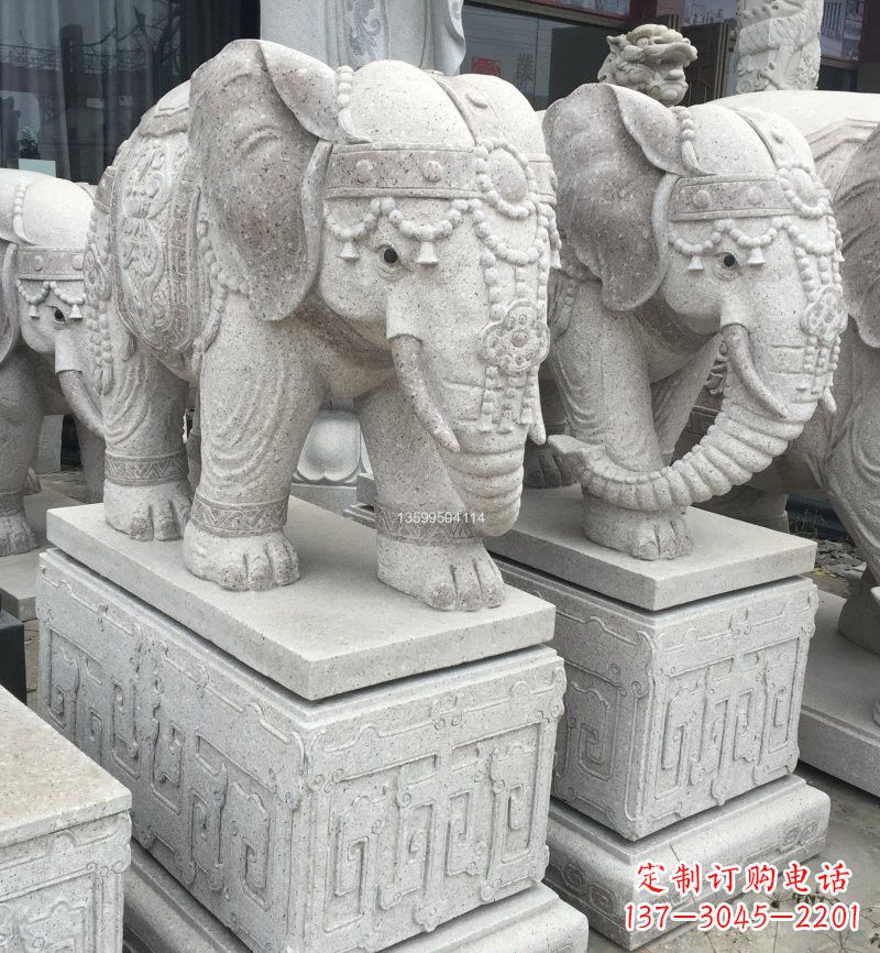 广西精美绝伦的大理石门口大象雕塑