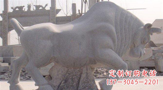 广西大理石牛雕塑——让你家里充满独特艺术气息