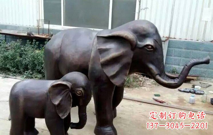 广西浓情母子情·大象铜雕塑