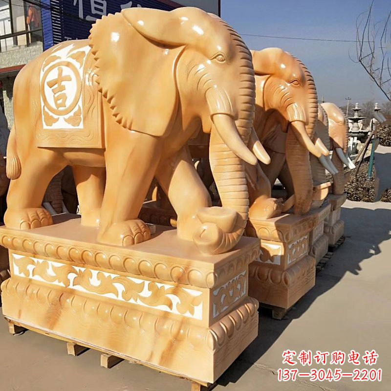 广西以大象雕塑点缀你的风水