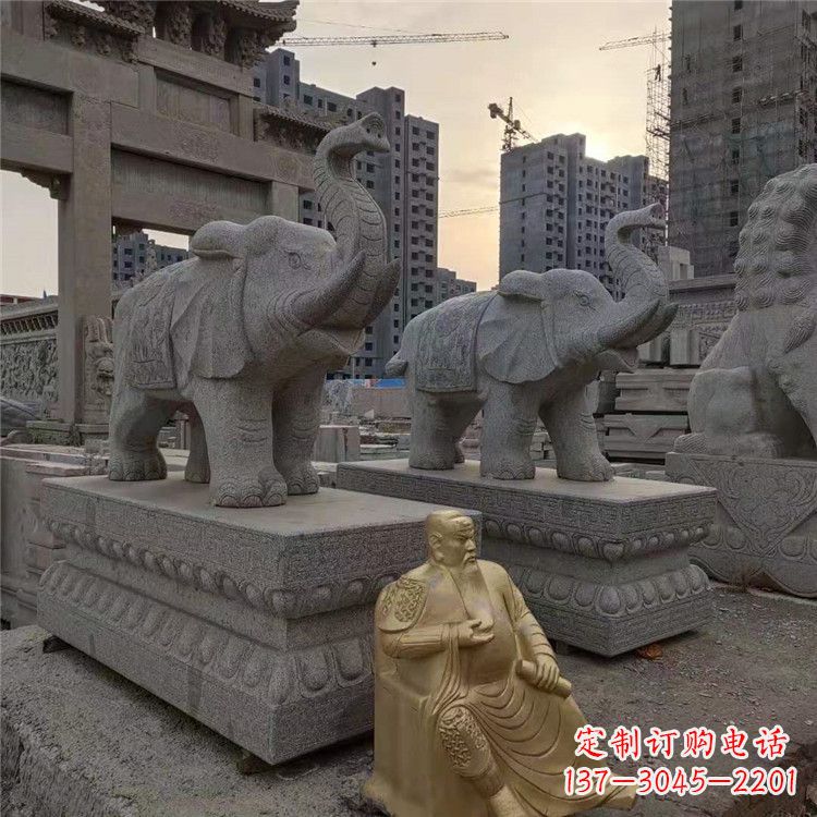 广西精美大象石雕