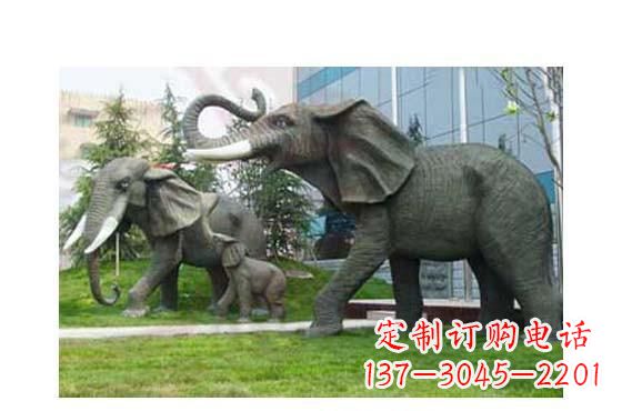 广西精美铜雕大象一家三口
