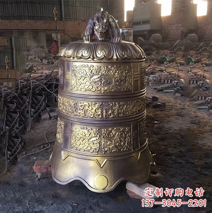 广西悠久历史的铜钟雕塑——传承无声的魅力